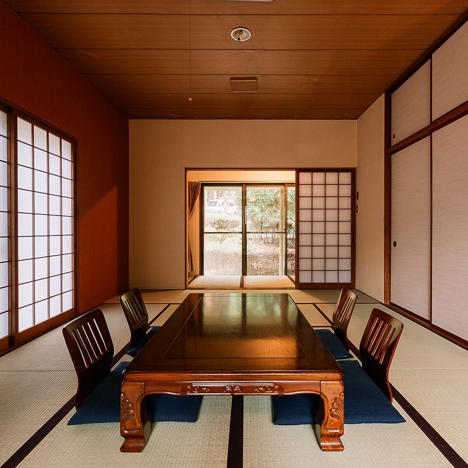 和室10畳(広縁付き)